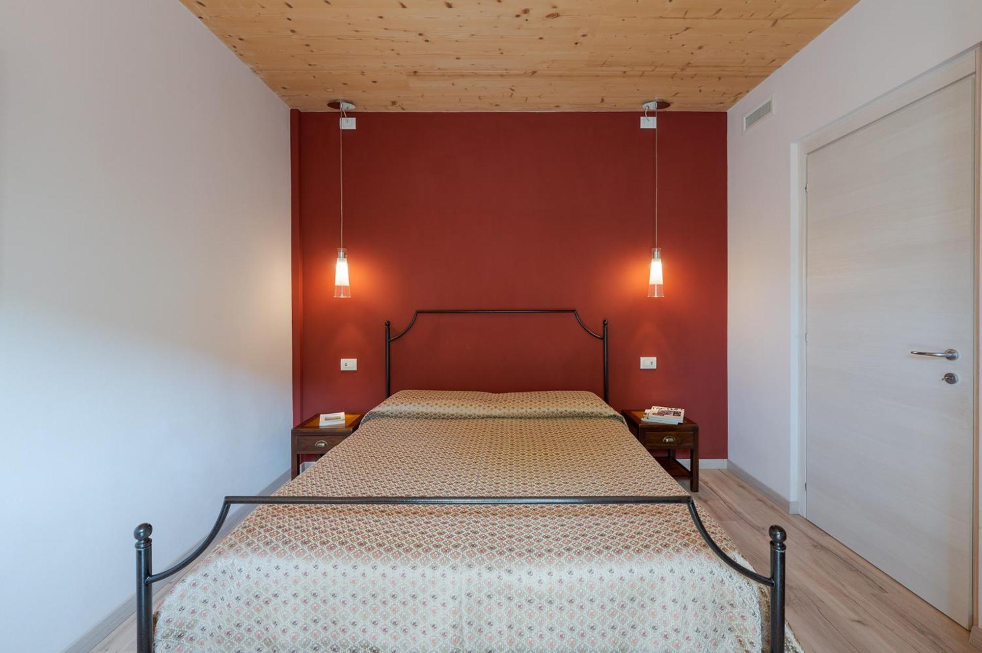 La Rosa Gialla Bio Apartments & Rooms Barolo Exterior foto